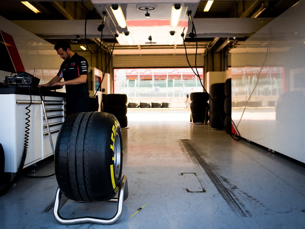 FIA 2026 tire pressure sensor monitoring and regulatory integration
