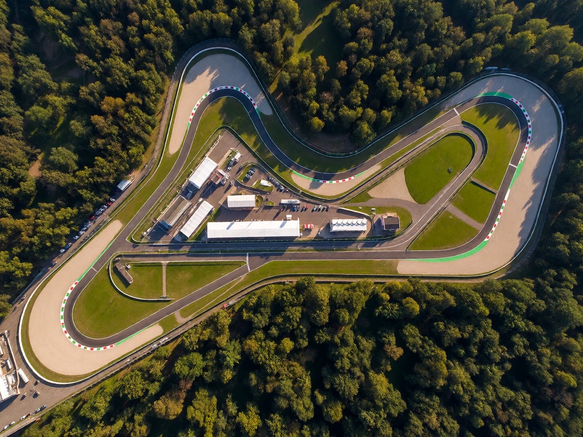 Navigating the 2026 overtaking mechanics at Monza