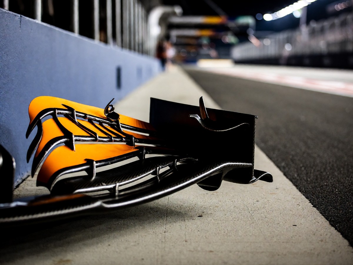 McLaren faces performance uncertainty and driver collision in Singapore