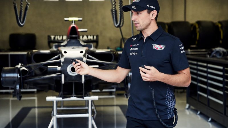 Sergio Perez signs contract extension with Cadillac Formula 1 Team