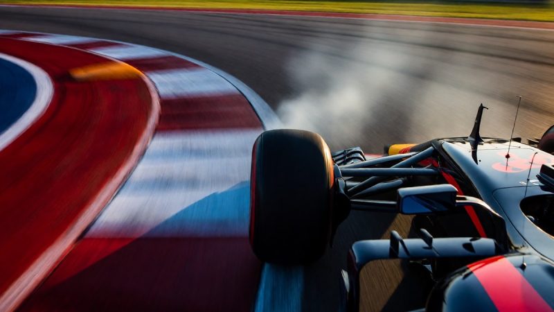 Fernando Alonso criticizes driver standards after Albon collision