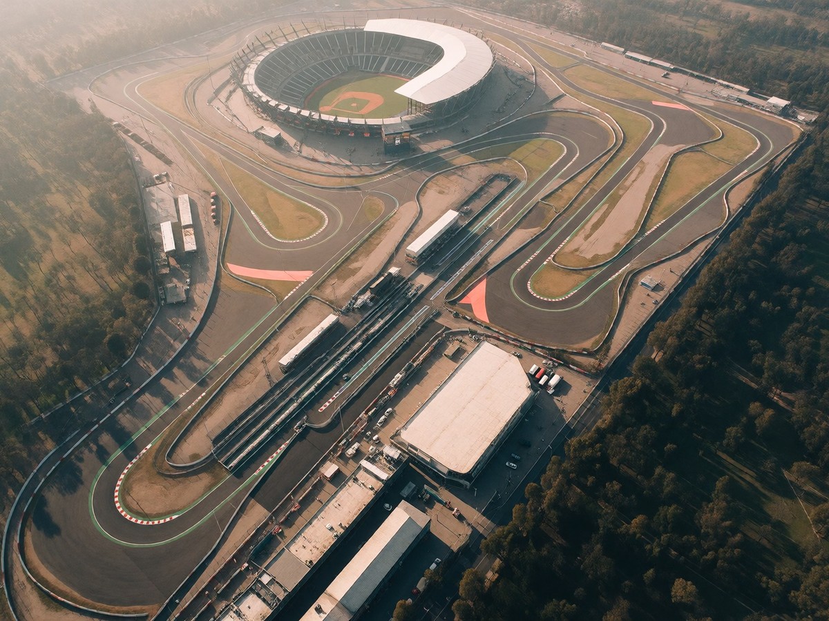 Charles Leclerc leads Friday practice at Autodromo Hermanos Rodriguez