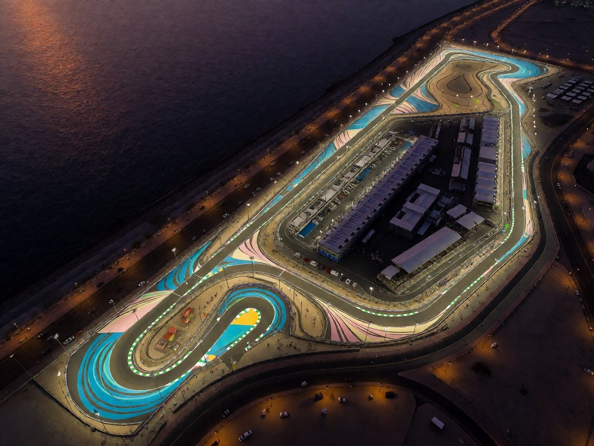 The Jeddah correction and the aero oscillation problem